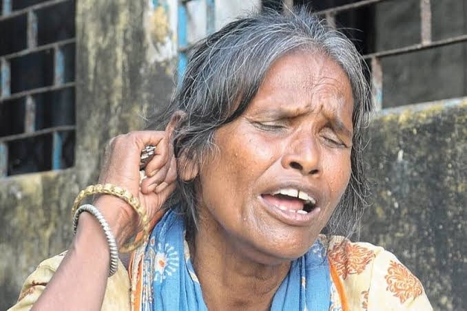 মনত আছেনে ভাইৰেল গায়িকা ৰাণু মণ্ডলক? ফুটপাথৰ পৰা নিজৰ ঘৰৰ গৰাকী হ’ল গায়িকা ৰাণু